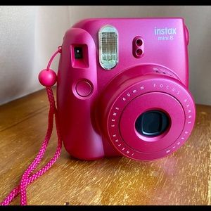 *SOLD*Fujifilm Instanx Mini 8 Instant Camera
